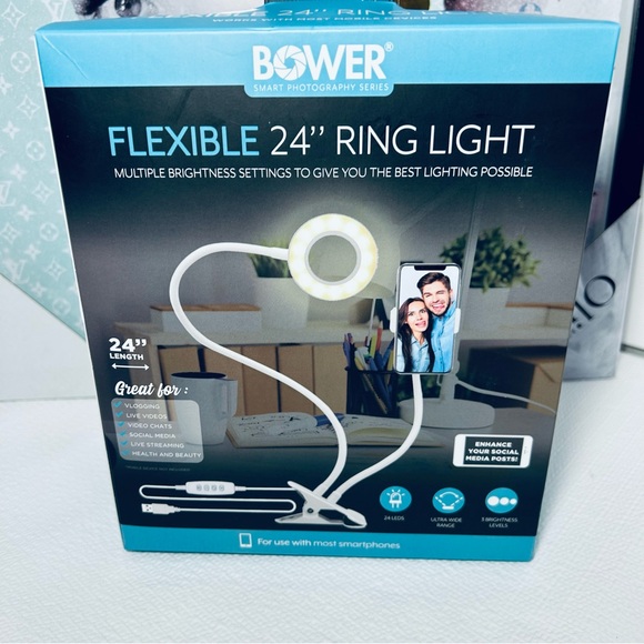 Ring Light and Smartphone Holder - Picture 13 of 15
